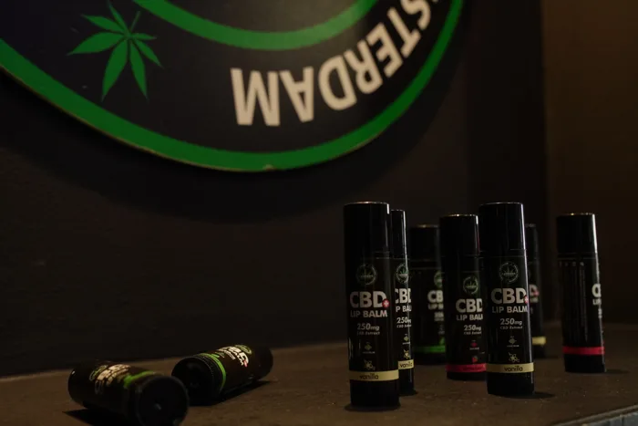 Bálsamos labiales CBD · fotografía de la colección
