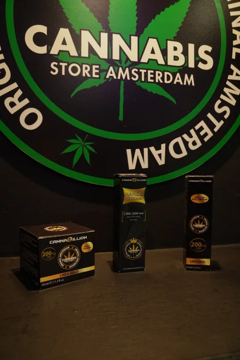 CannaBillion · Línea Gold · fotografía de la colección
